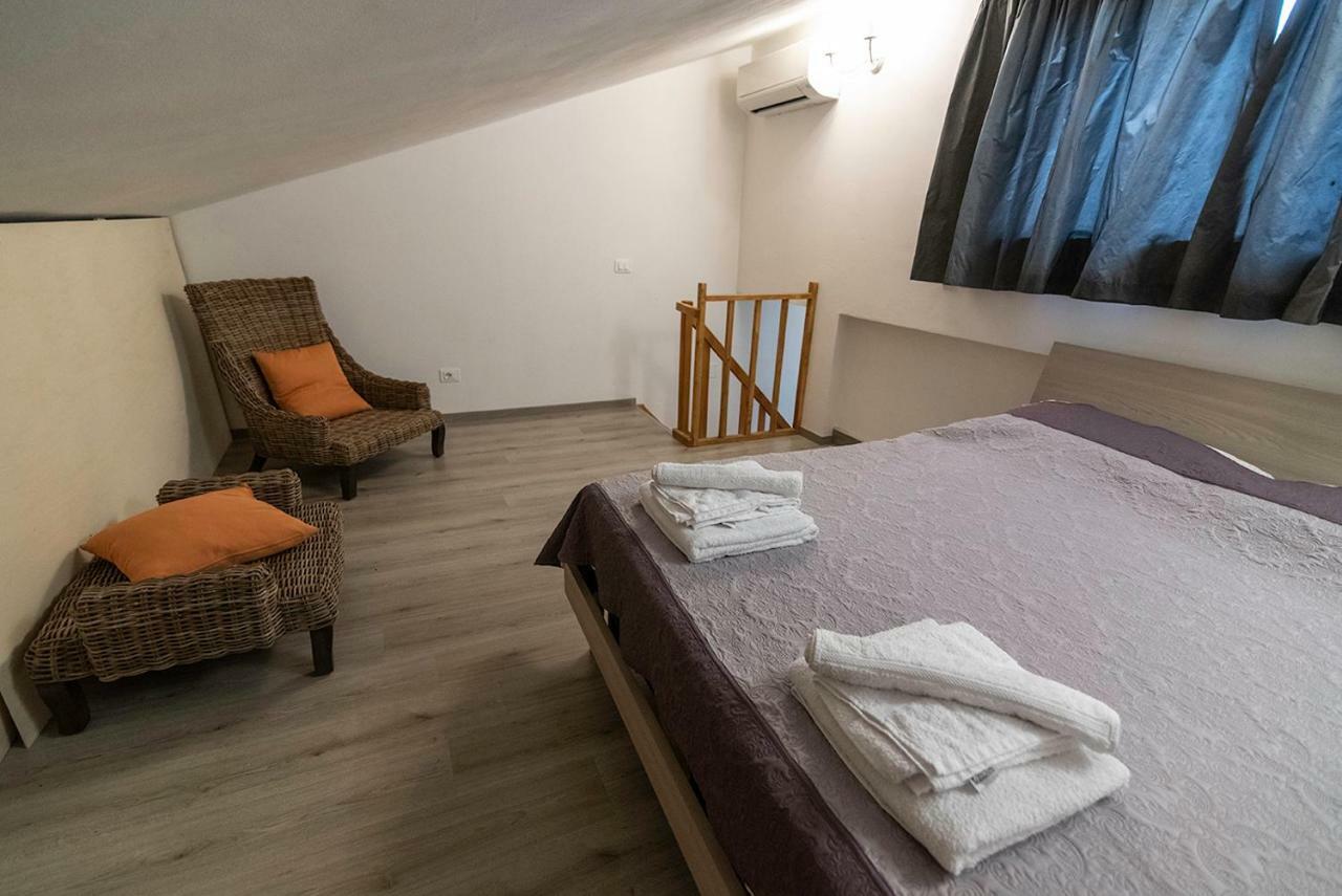 Agriturismo La Fontaccia Montiano  Bagian luar foto